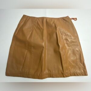 Elegant Tan Leather Skirt